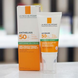 🍀 Kem Chống Nắng La Roche-Posay Kiểm Soát Dầu SPF50+