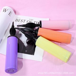 Bơm bóng cầm tay