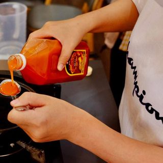 Sốt Ớt Chia Cấp Độ Mì Cay Hot Spicy (Chai 1000ml)