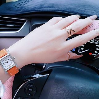 ĐỒNG HỒ NỮ CAO CẤP HEMES DÂY DA MẶT SỐ NIỀNG HỘT 2 BÊN