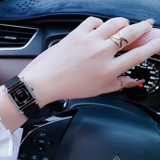 ĐỒNG HỒ NỮ CAO CẤP HEMES DÂY DA MẶT SỐ NIỀNG HỘT 2 BÊN