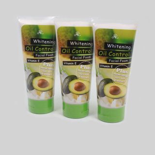 🍒 Sữa rửa mặt cho da dầu Aron Whitening Oil Control Facial Foam Thái Lan