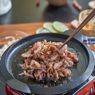 mực nướng bơ đậu phộng
