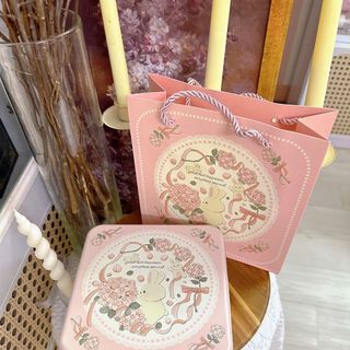 HỘP BÁNH QUY SANG TRỌNG