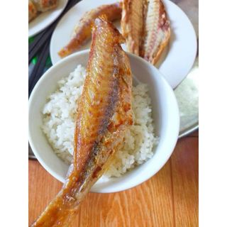 CÁ PHÈN HỒNG 1 nắng khay 500g (giao tphcm)