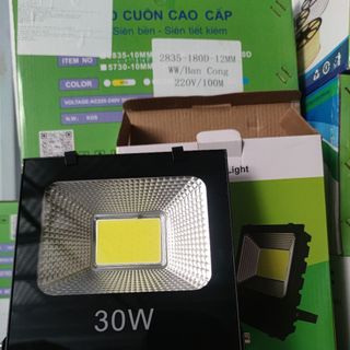 Đèn Led Ngoài Trời outlight 30-50-100-200w giá sỉ