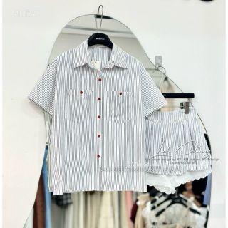 sét 2 món.kate lụa sọc,logo thêu,chân váy xếp ly,có quần lót phối dưới 55kg.