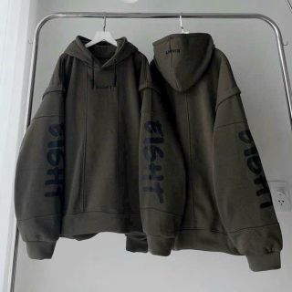 Áo hoodie in Eight chất thun nỉ mềm mịn. nón rộng 2 lớp vải chính form rộng 75kg vải dày mịn, chống nắng tốt.