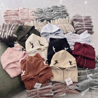 áo khoác đính nơ chất thun nỉ ngoại ,nón 2 lớp vải chính,form dưới 65kg,kiểu dáng lửng