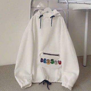 Aó hoodie DESUU có túi bao tử như hình.logo in.dây rút ở lai và nón.chất thun nỉ mềm mịn mát nha Nón rộng 2 lớp vải chính