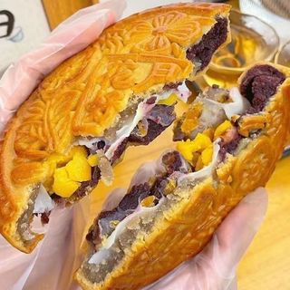 🥮🥮 BÁNH TRUNG THU siêu to khổng lồ MOCHI KHOAI MÔN TRỨNG MUỐI CHÀ BÔNG 500g  - CTB796