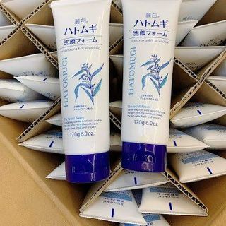 SỮA RỬA MẶT HATOMUGI - CHIẾT XUẤT Ý DĨ LÀM SÁNG DA