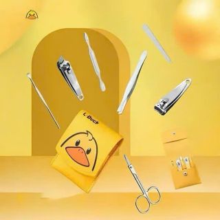 Bộ Bấm Móng Tay Chân 7 Món Kèm Bao Da Con Vịt Vàng