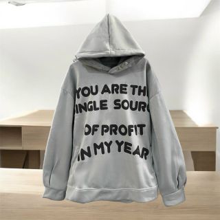 áo hoodie chất thun nỉ dày mịn mát,logo in nổi,ko kem bong tróc ,nón rộng 2 lớp vải chính.