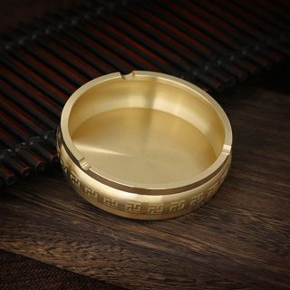 Gạt tàn kim loại sang trọng