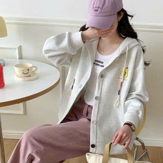 Áo khoác cadigan gài nút có nón 2 lớp rộng, logo thêu trái cây, freesize dưới 70kg giá sỉ - giá bán buôn