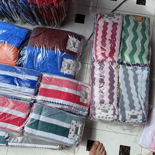 Khăn Lau Lông Cừu Kẹp Giá Rẻ Kích Thước 30*30cm