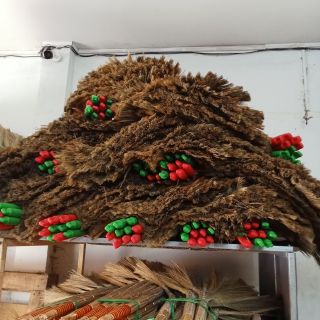Chổi cỏ cán nhựa dày