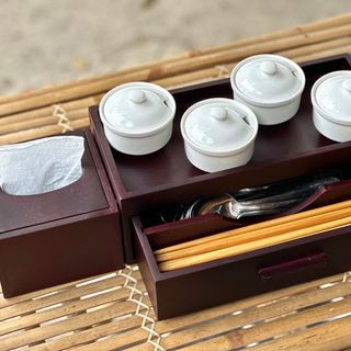 Bộ Dụng Cụ Đựng Muỗng Đũa Gia Vị Kiểu Nhật bằng gỗ tự nhiên sang trọng có ngăn kéo chống bụi và ẩm mốc, sản phẩm dành cho Quán Ăn, Gia Đình thương hiệu BeSOL