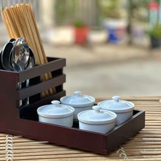 ỐNG ĐŨA MUỖNG KHAY GIA VỊ ĐA NĂNG BẰNG GỖ TỰ NHIÊN DÀNH CHO QUÁN ĂN GIA ĐÌNH - SẠCH SẼ SANG TRỌNG BỀN BỈ - THƯƠNG HIỆU BESOL