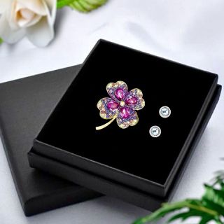 Ghim Cài Áo Hình Cỏ Bốn Lá Đính Đá Cao Cấp Dễ Phối Đồ Cho Nữ 4.5cm