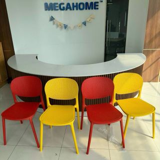 Tìm nhà phân phối, đại lý bàn ghế nhựa đúc