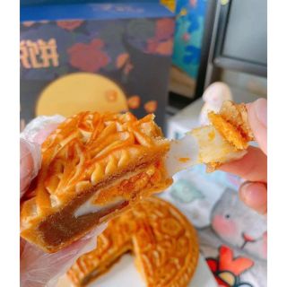 BÁNH TRUNG THU MOCHI TRỨNG MUỐI CHÀ BÔNG 500GR