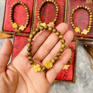 Vòng trầm hương