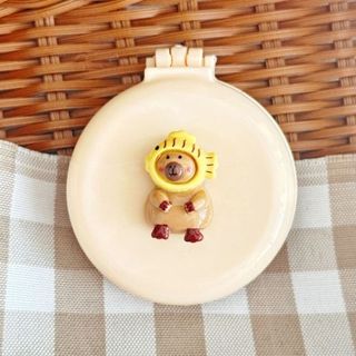 LƯỢC KÈM GƯƠNG GẤP GỌN CAPYBARA CHARM NHỎ MS1057