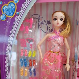 Búp bê công chúa mắt đá sáng
