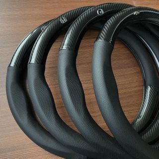 Bọc vô lăng carbon có logo theo hãng xe