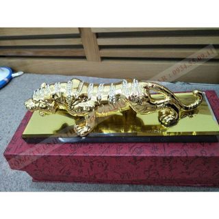 Tượng Hổ vằn đính đá phong thủy trang trí Taplo Xe hơi, Ô tô cao cấp