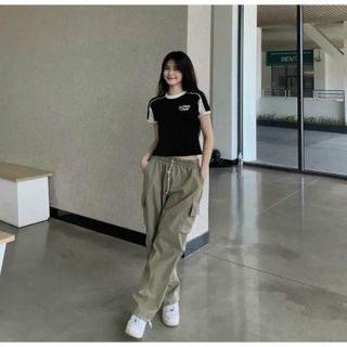 Quần jogger túi hộp chất dù có dây rút lai và lưng quần