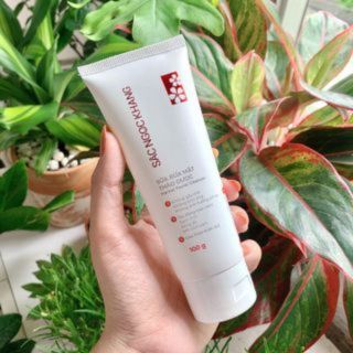 Sữa rửa mặt SNK 100g