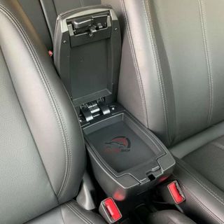 Hộp Tỳ Tay, Bệ Tỳ Tay Xe Suzuki Ertiga, XL7 Màu Đen Có Cổng USB lắp đặt dễ dàng