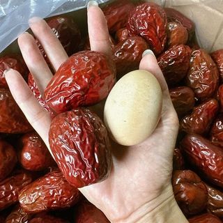 Táo Đỏ Hòa Điền Size Trái To Như Trứng Gà (Thùng 20 Túi x 1Kg) giá sỉ