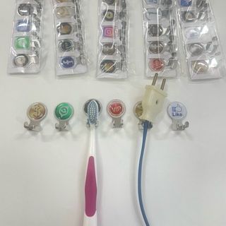 Móc treo bàn chải, dây điện,... Dán tường