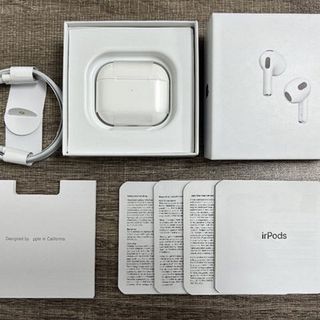 Tai nghe Bluetooth AirPods 3 thế hệ mới nhất !