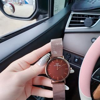SALE ĐỒNG HỒ NAM THỜI TRANG D.W DÂY LƯỚI MÀU SOCOLA
