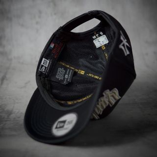 Mũ Lưỡi Trai Yankees Đen Cap Chất Cotton Bóng