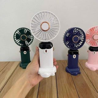 Quạt tích điện cầm tay màn hình Led