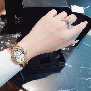 SALE ĐỒNG HỒ THỜI TRANG NỮ CHOPA MẶT OVAN 12