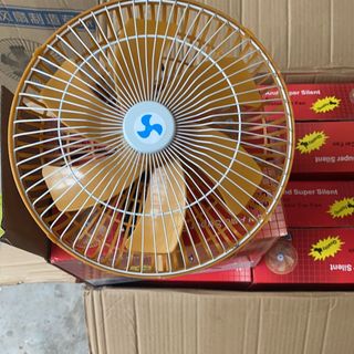 Quạt kẹp trên ô tô đường kính 28cm sử dụng điện 12V-24V