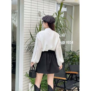 Set Sơ Mi Trắng Cổ Tàu Phối Bèo Xinh Xắn Kèm Chân Váy Chữ A Có Quần Bảo Hộ