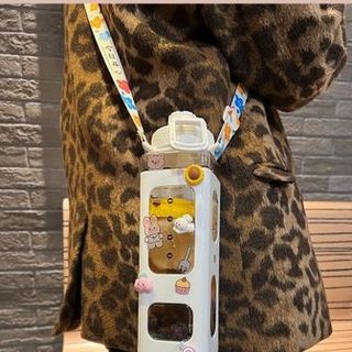 BÌNH NƯỚC VUÔNG CAO 700ML