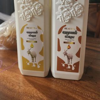 Sữa tắm dê thái