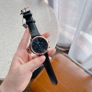ĐỒNG HỒ NAM CAO CẤP D.W MẶT CHONOGRAPH DÂY DA CÓ TEM KÍCH HOẠT BẢO HÀNH FULLBOX HÃNG 3
