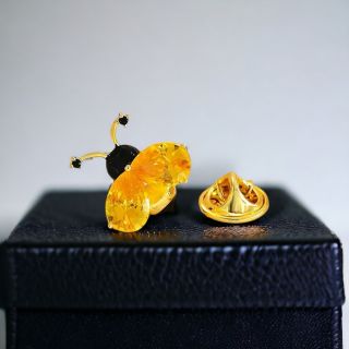 PIN CÀI ÁO HÌNH CHÚ ONG PHA LÊ VÀNG XINH XẮN DÀNH CHO NAM NỮ - 1.5cm