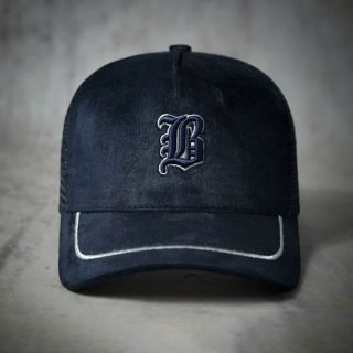 Nón Lưỡi Trai B Luxury Xanh Viền Trắng Cap Chất Nhung