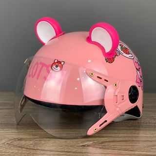 Mũ Bảo Hiểm Nửa Đầu Kính Càng Trẻ Em Kuromi, Gấu Dâu Dễ Thương Cho Bé Từ 5-10 Tuổi Tặng Tai Gắn Nón